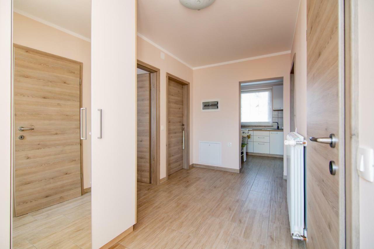Rooms Sajina Podgrad  Eksteriør billede